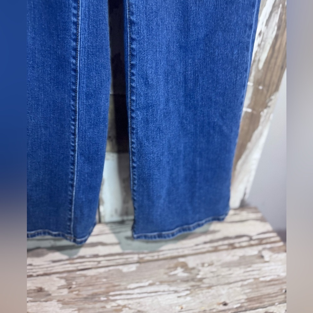 Ann Taylor The Trouser Deep Blue Flare Jeans Size 6 - Picture 4 of 7
